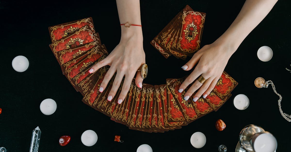 Tarot kartlarıyla geçmiş yaşamı keşfetmek tarot-falı-111.jpeg